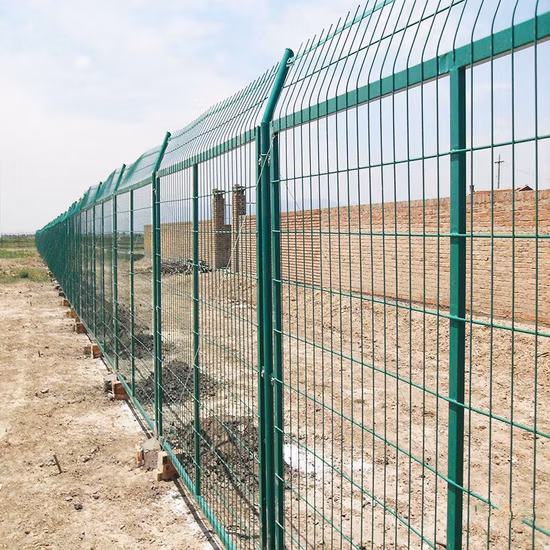High Quality Galvanized Steel Metal PVC Coated 3D V Bending Welded Curvy Wire Mesh Fence Panel for Garden Farm