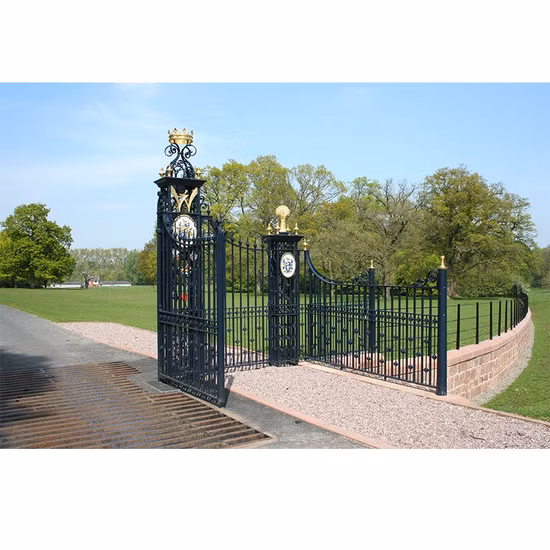 Multicolor Residential and Commercial Ornamental Wrought Iron Metal Garden Fencing Iron Gates