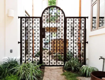 Custom Wrought Iron Residential Main Entrance Gates/Iron Main Gate Door Designs/Metal Gates Factory